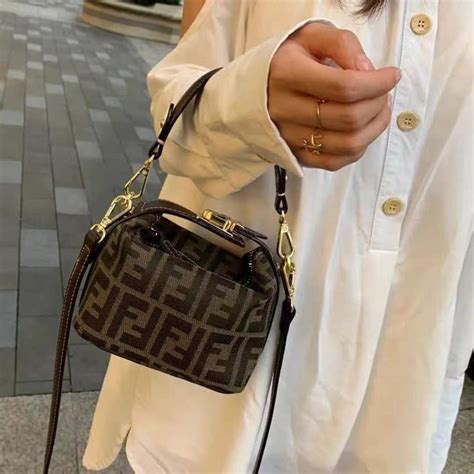 basket femme fendi|fendi sling bag price.